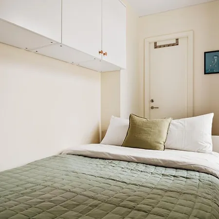 Unique Apartment-romantic Street-easy Check-in Διαμέρισμα Μπέργκεν